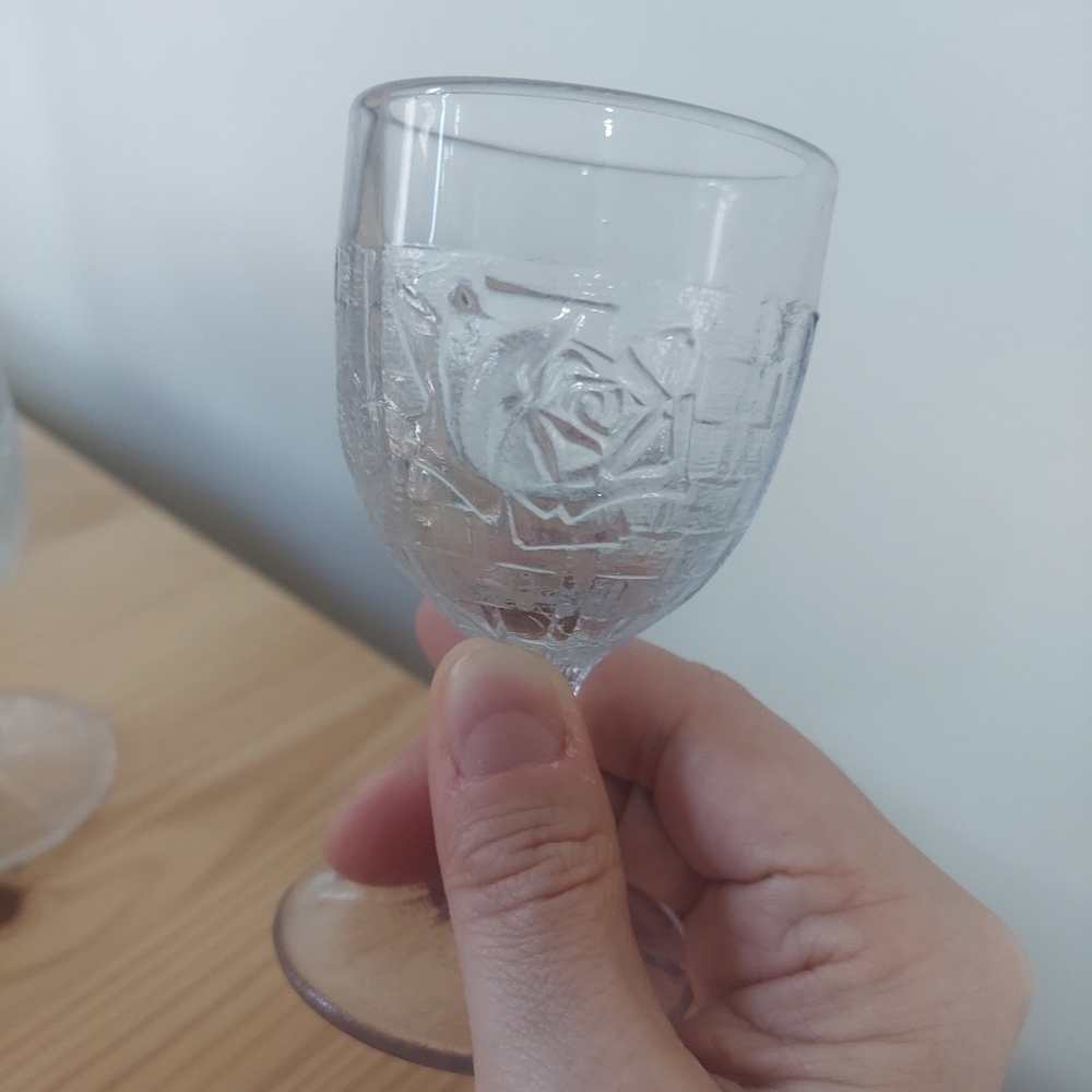 Vintage Glassware - Picture 2 of 5